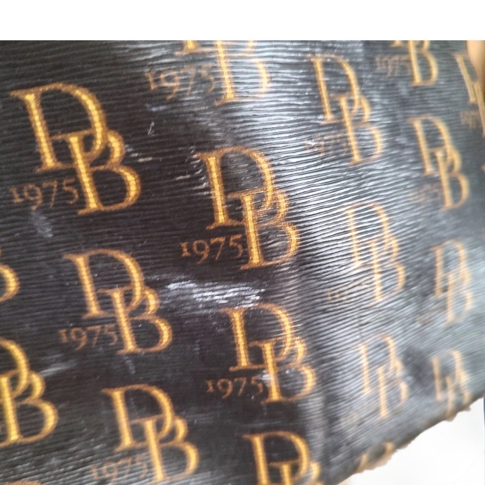 Dooney & Bourke Set 1975 - Final Reduction - Picture 9 of 15